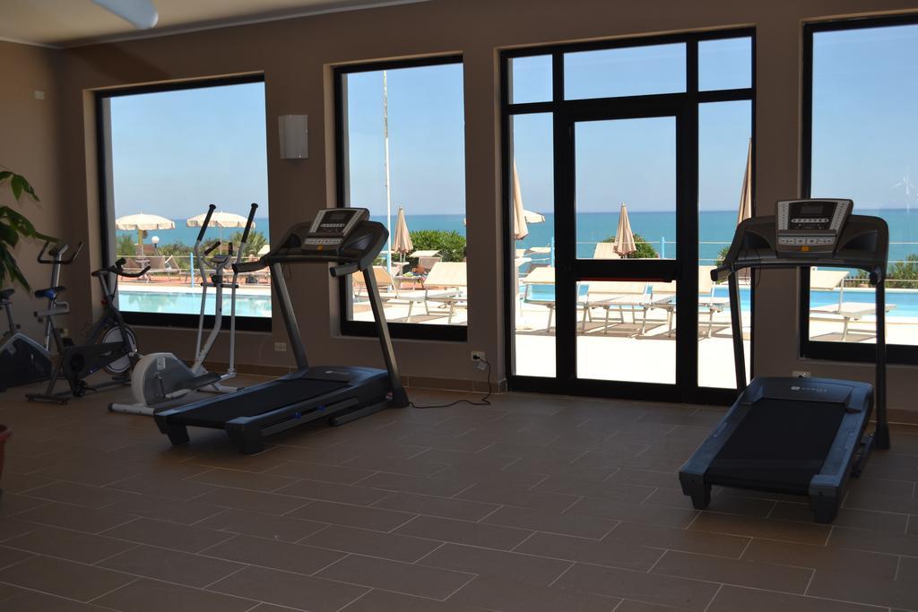 Hotel Club Helios Noto Exterior photo