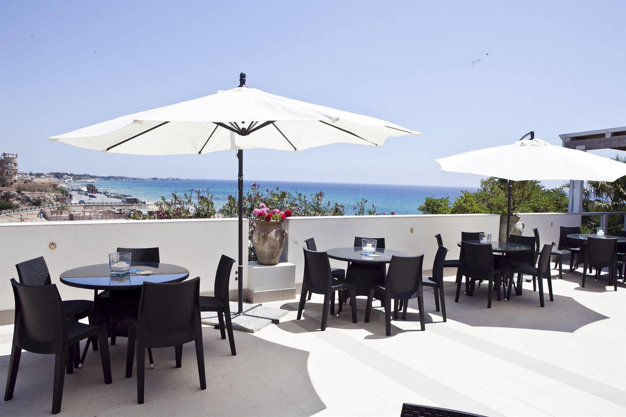 Hotel Club Helios Noto Exterior photo